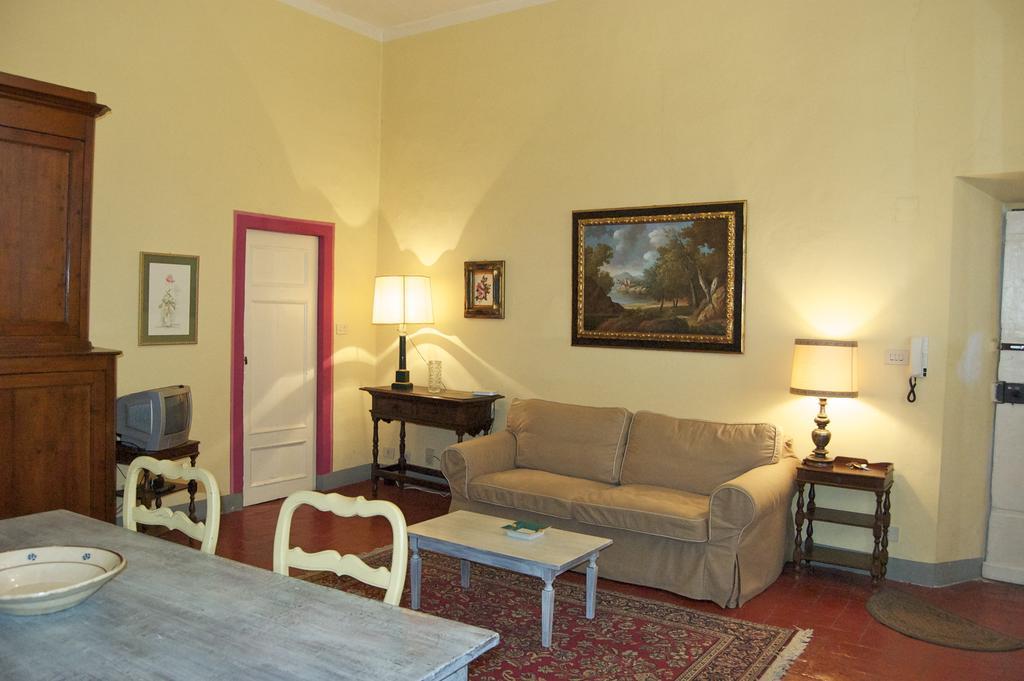 Palazzo Tucci Apartments Lucca Szoba fotó