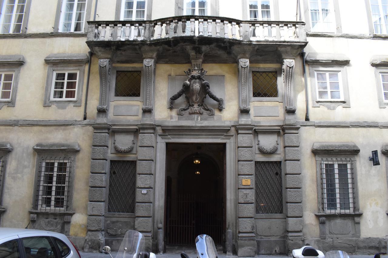 Palazzo Tucci Apartments Lucca Kültér fotó